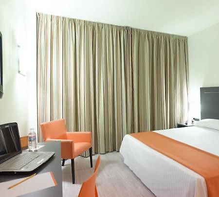 Hotel H2 Ávila 部屋 写真